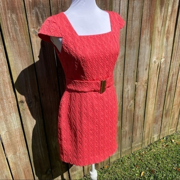 KAY UNGER Coral Cap Sleeve Buckle Sheath Dress 8 - Picture 11 of 16